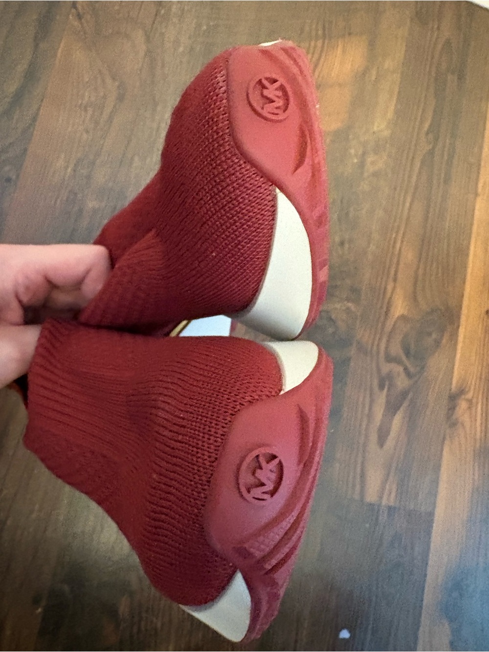 New Michael Kors Slip on Knit Sneakers size 7.5 burgundy red/gold - Picture 8 of 9